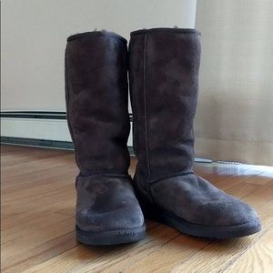 Chocolate brown uggs